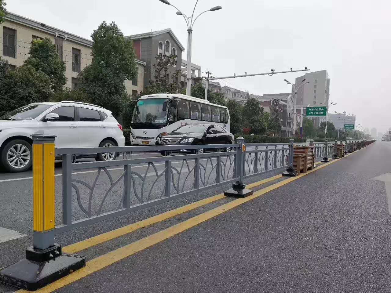 道路交通护栏